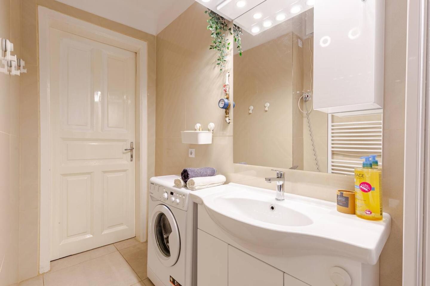 Vibrant Center Apartment Budapeşte Dış mekan fotoğraf